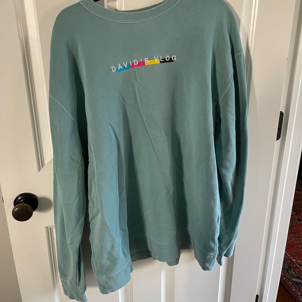 David’s Vlog crew neck